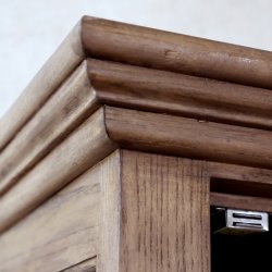 Marseille vitrineskab med 2 lger i natur