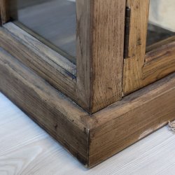 Marseille vitrineskab med 8 lger i natur