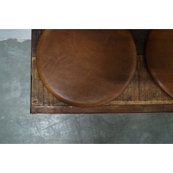 Sitt - rund stolehynde i lder - brun