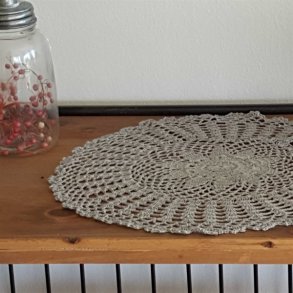 Brødserviet, hæklet - 30 cm i diameter