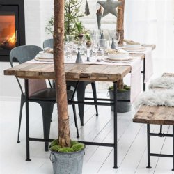 Bnk i genbrugstr med metalstel 